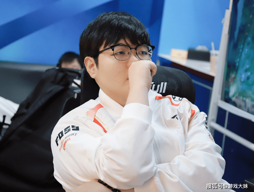 DRX险胜TES，369线上压制力十足峡谷大战八强赛，成为赛场最大亮点