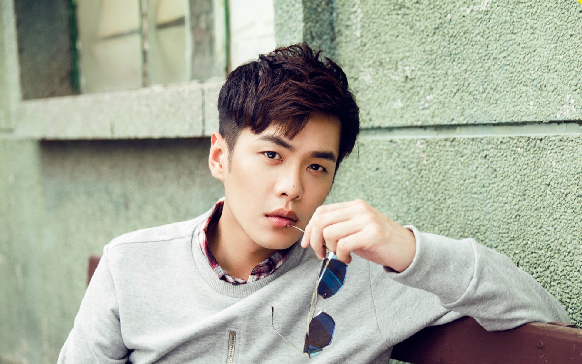 亚洲力量震撼北美！上海队客场掀翻猛龙，超级外援乔治诠释何为稳定天花板